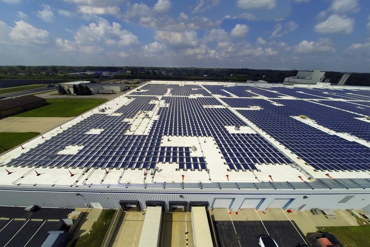 شركات صينية وإماراتية تعزز التعاون لاستكشاف فرص جديدة في مشروع للطاقة الشمسية بقدرة 50 ميجاوات